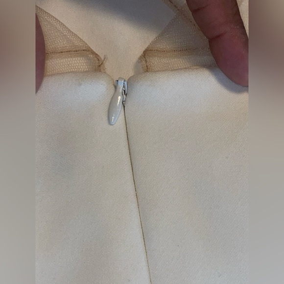 Xscape Scuba Crepe Off-the-Shoulder Sleeveless Rosette Mini Dress12 NWT soft fem - Picture 6 of 9